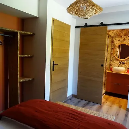 Chez Arnaoutou Casa de Férias *